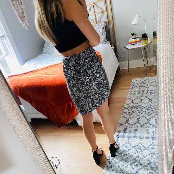 NWT Floral Asymmetrical Skirt, Size S - Picture 4 of 4